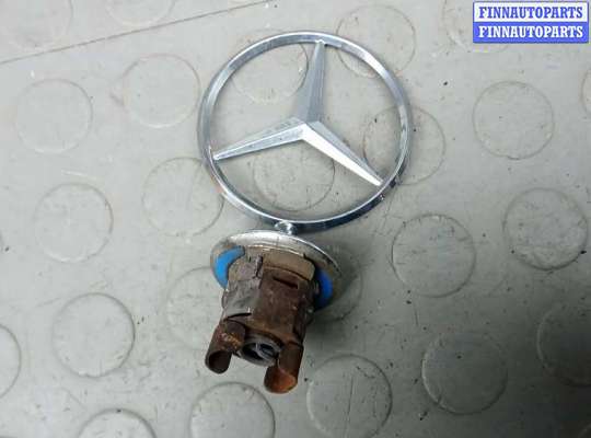 купить значок на капот на MERCEDES BENZ C-CLASS W203