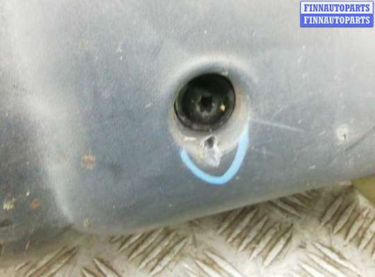 купить клык бампера задний правый на RENAULT MASTER 2