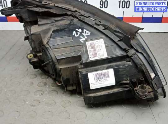 Фара передняя на Mercedes-Benz C (W204)