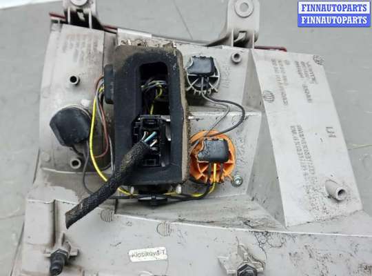 купить фонарь задний левый на SKODA OCTAVIA A7