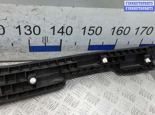 купить накладка порога внутренняя правая на LAND ROVER FREELANDER 2