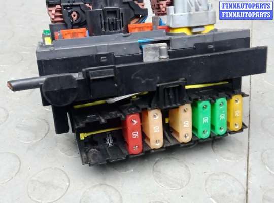 купить блок предохранителей на PEUGEOT 3008 1
