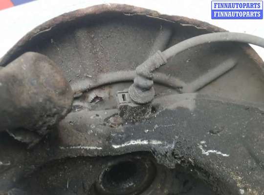 купить ступица передняя левая на VOLKSWAGEN PASSAT B6