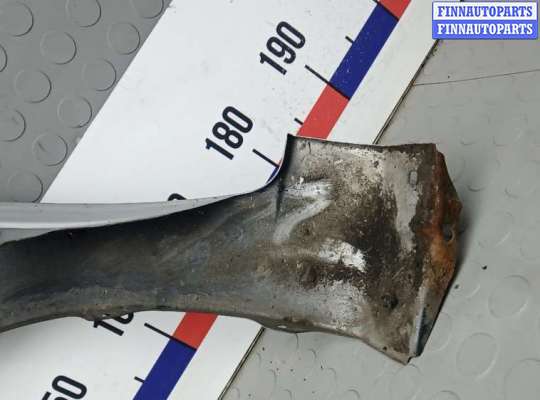 купить крыло переднее правое на TOYOTA PRIUS XW20