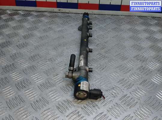 Рампа (рейка) топливная на Mercedes-Benz C (W204)