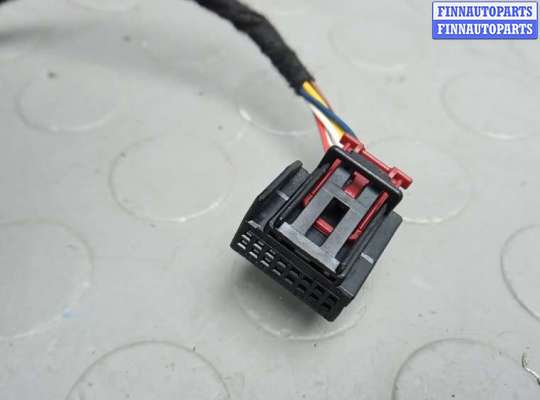 купить зеркало наружное левое на VOLKSWAGEN TIGUAN 1