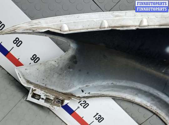 купить крыло переднее правое на MERCEDES BENZ VITO W639