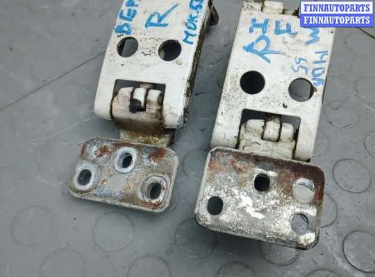 Петля крышки багажника