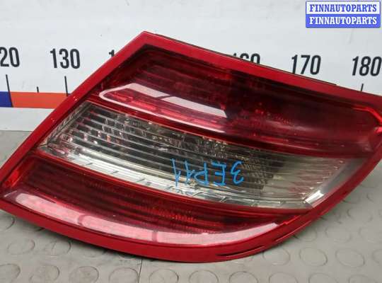 фонарь задний правый MB1453796 на MERCEDES BENZ C-CLASS W204