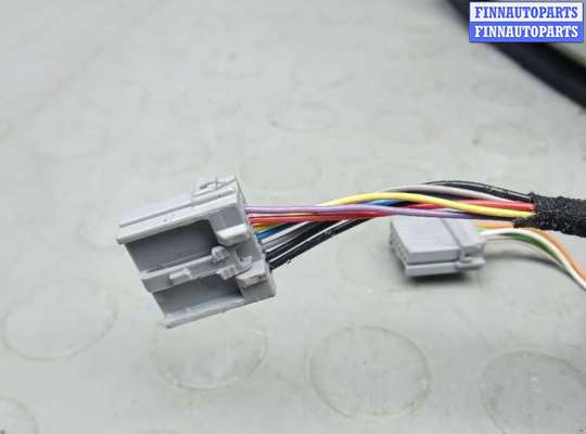 купить зеркало наружное левое на NISSAN QASHQAI J10