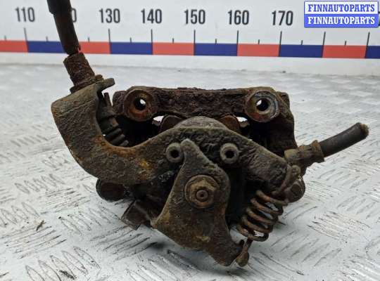 купить суппорт тормозной задний правый на TOYOTA AURIS E180