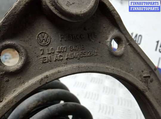купить стойка передняя левая на VOLKSWAGEN TOUAREG 7L