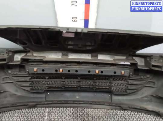 Бампер передний на Peugeot 207