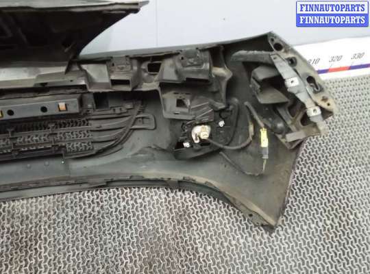 Бампер передний на Peugeot 207