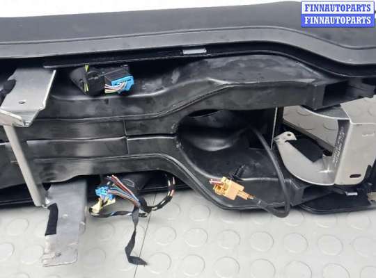 купить подлокотник центральный на AUDI A8 D3