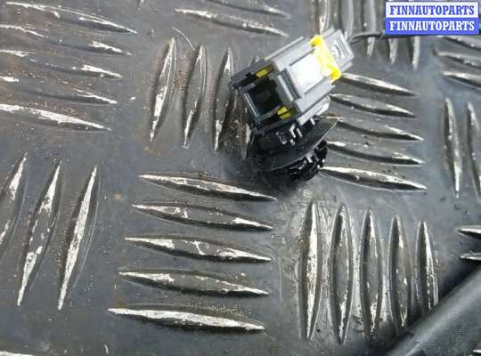 купить защелка ремня безопасности на CITROEN C4 PICASSO 2