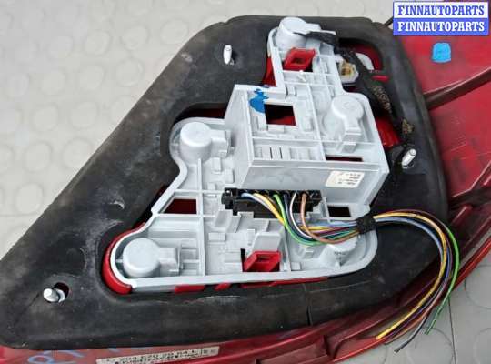 купить фонарь задний левый на MERCEDES BENZ C-CLASS W204