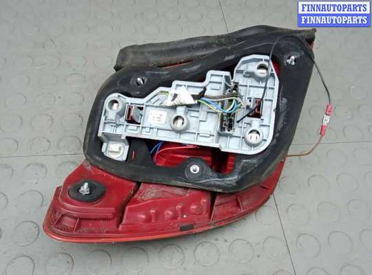 купить фонарь задний правый на MERCEDES BENZ C-CLASS W204