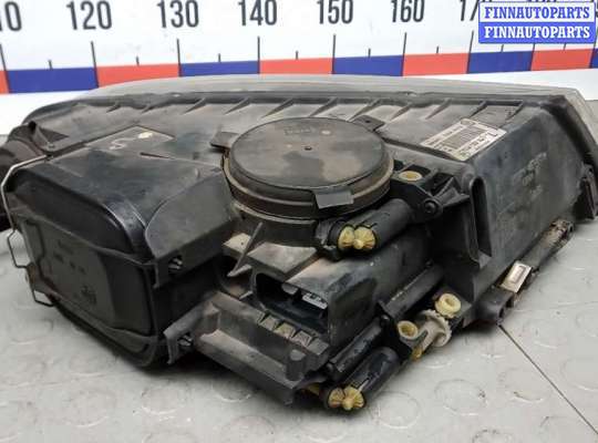 Фара передняя на Volkswagen Touareg I (7L)