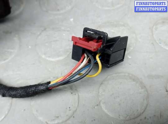 купить зеркало наружное правое на SKODA SUPERB 2