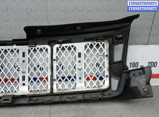 купить решетка радиатора на JEEP GRAND CHEROKEE WK2