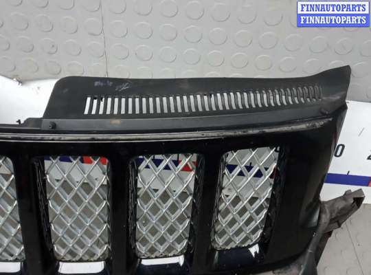 купить решетка радиатора на JEEP GRAND CHEROKEE WK2