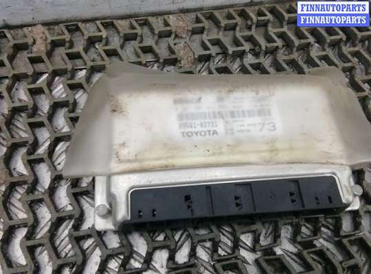 блок управления двс TT902543 на TOYOTA COROLLA E12