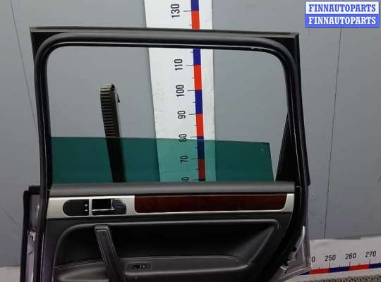 Дверь боковая на Volkswagen Touareg I (7L)