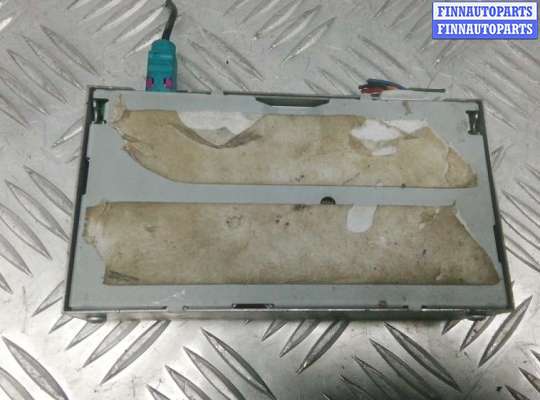 купить блок радио на TOYOTA AVENSIS T27