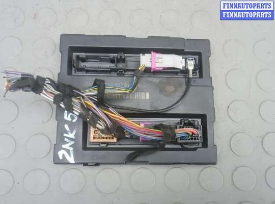 купить блок предохранителей на AUDI A4 B8