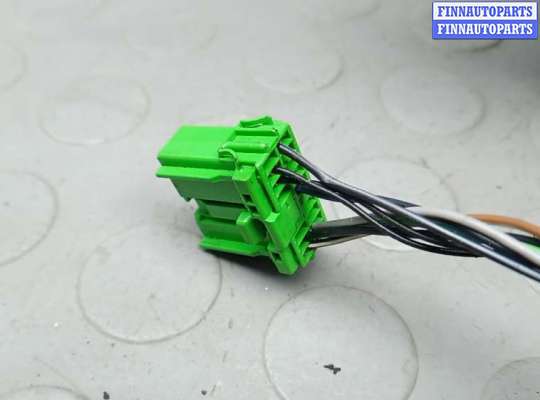 купить зеркало наружное левое на VOLVO V60 1