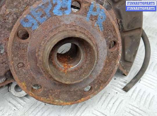 купить ступица передняя правая на VOLKSWAGEN PASSAT B7