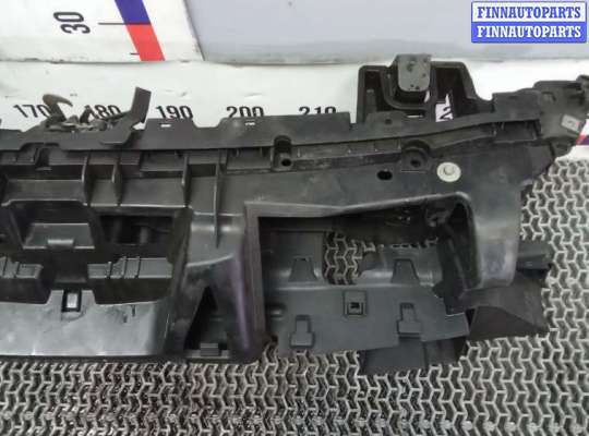 купить передняя панель крепления облицовки (телевизор) на PEUGEOT 5008