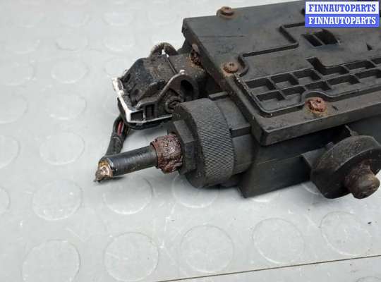 Блок стояночного тормоза (ручника) электронный на Range Rover Sport I (L320)