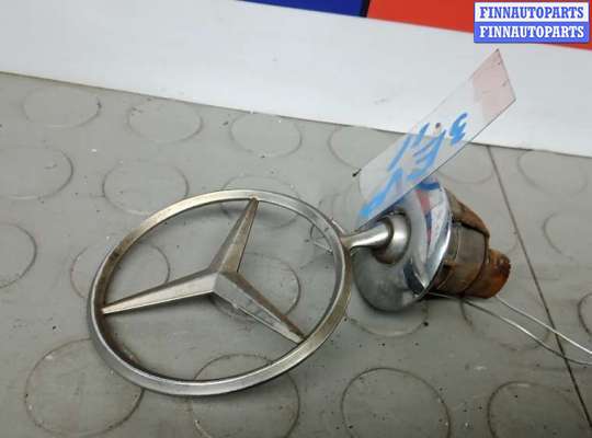 значок на капот MB1453808 на MERCEDES BENZ C-CLASS W204