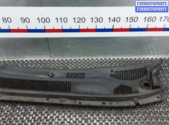 купить накладка декоративная (жабо, дождевик) на TOYOTA RAV 4 XA20