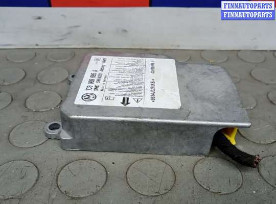 купить блок управления airbag на VOLKSWAGEN TRANSPORTER T5