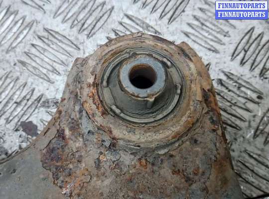 купить рычаг передний нижний правый на VOLVO XC60 1