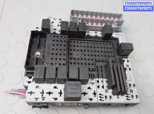 купить блок предохранителей на VOLVO V70 2