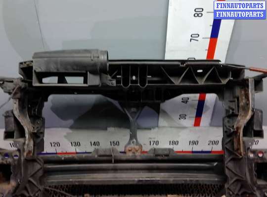 Панель передняя (телевизор) на Volkswagen Tiguan I (5N)