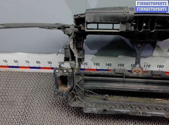 Панель передняя (телевизор) на Volkswagen Tiguan I (5N)