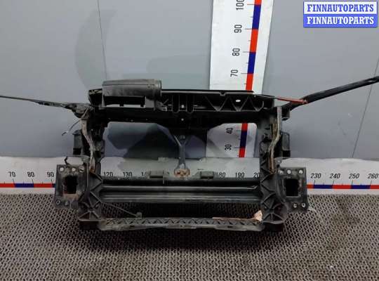 Панель передняя (телевизор) на Volkswagen Tiguan I (5N)