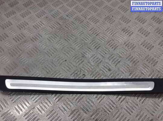 накладка порога внутренняя левая AU1642106 на AUDI A4 B8