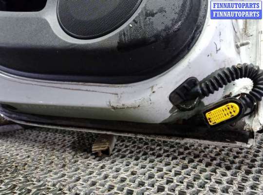 Дверь боковая на Renault Laguna III