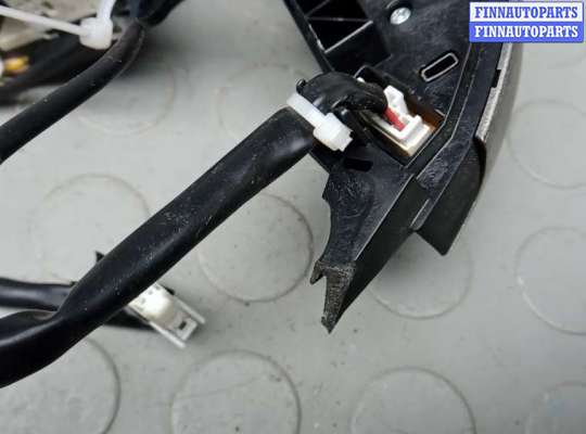 купить кнопки руля на TOYOTA PRIUS XW20