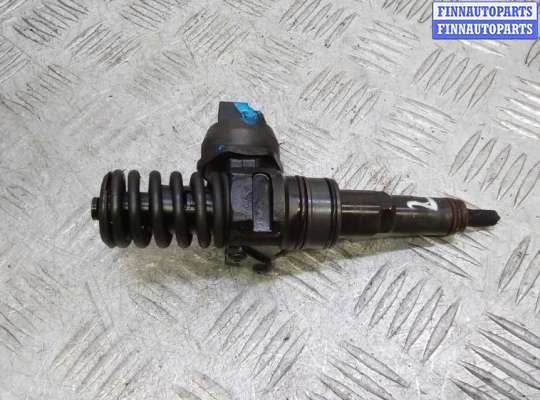 Форсунка топливная на Volkswagen Jetta V (1K)