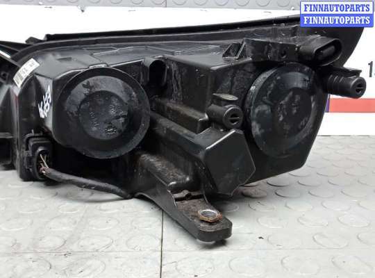 Фара передняя на Volkswagen Tiguan I (5N)