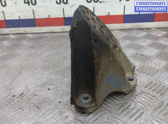 купить кронштейн двигателя дизельный на AUDI Q7