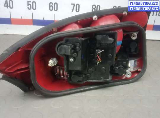 купить фонарь задний правый на AUDI TT 8N