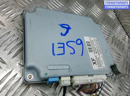 блок управления TT343438 на TOYOTA PRIUS XW30